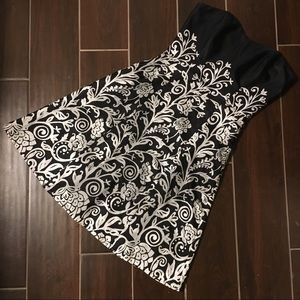 White House Black Market- strapless dress- size 0